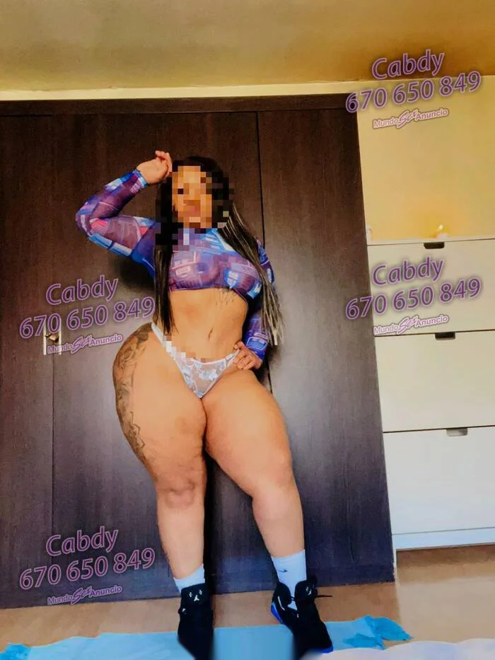 Escort latina curvy en Mataró