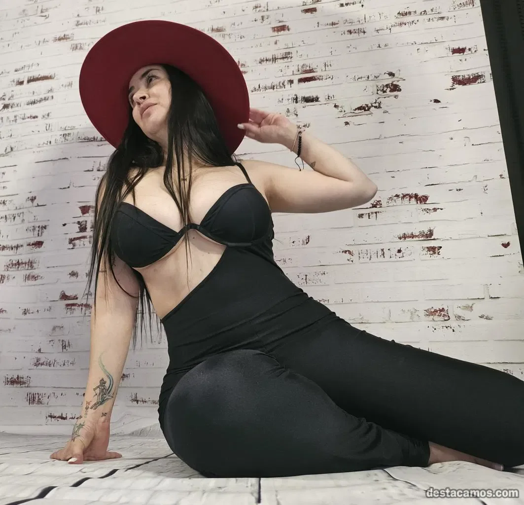 Escort latina curvy en Badajoz