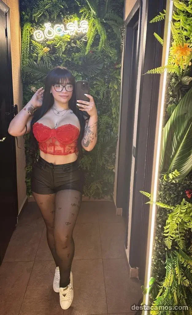 Escort latina curvy en La Coruña