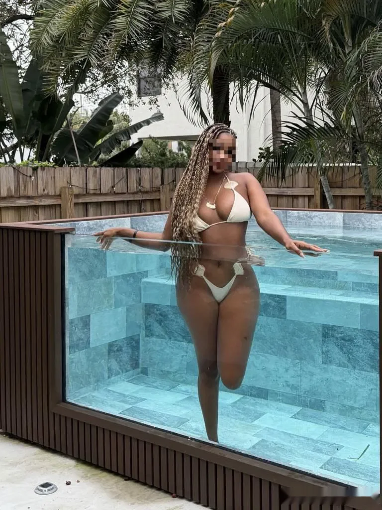 Escort latina fitness en Mahón