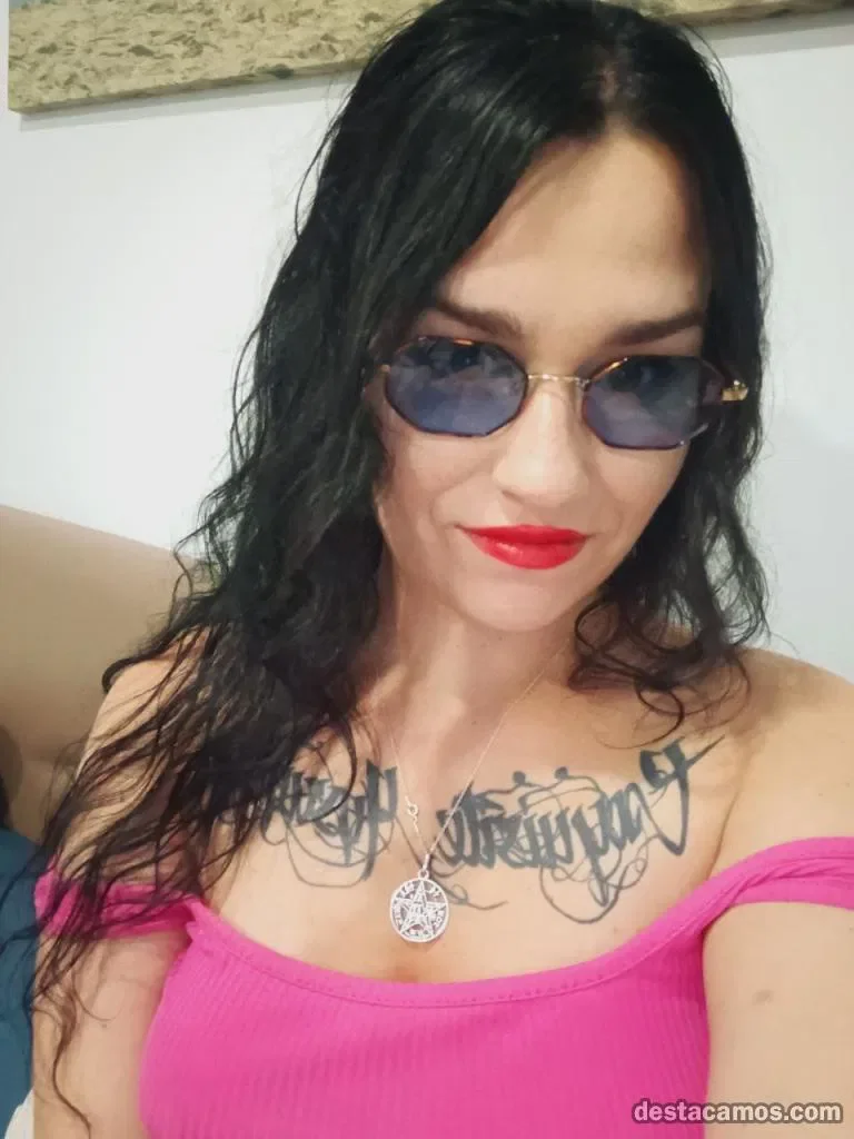 Escort blanca curvy en Madrid