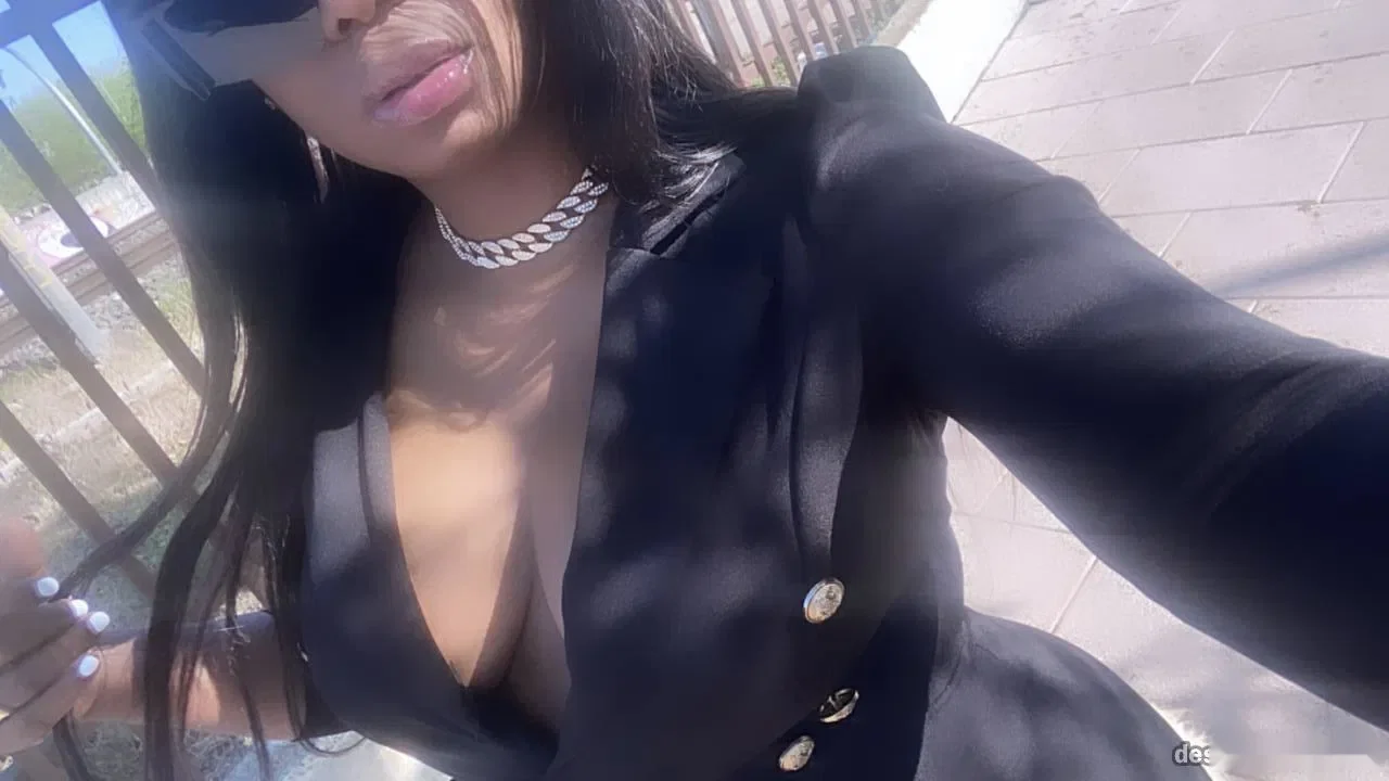 Escort latina curvy en Madrid