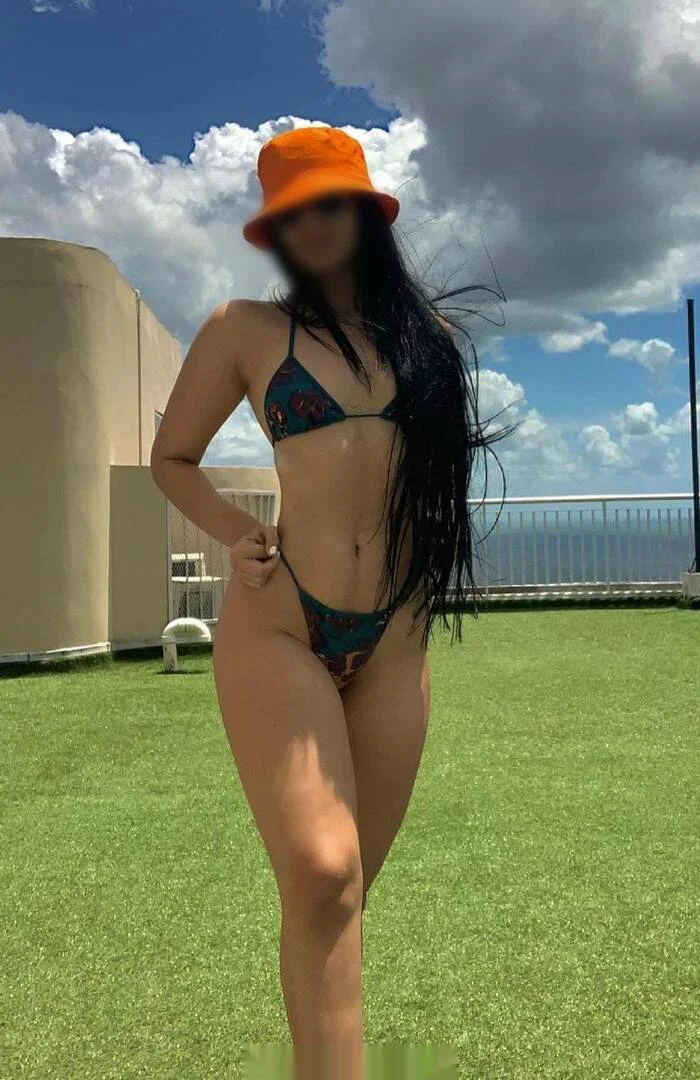 Escort latina fitness en Vilagarcía de Arousa