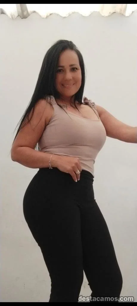 Escort latina curvy en Tarragona