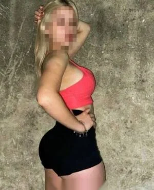 Escort blanca curvy en Valdepeñas