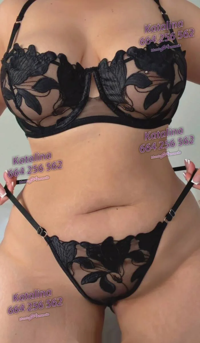 Escort latina curvy en Madrid