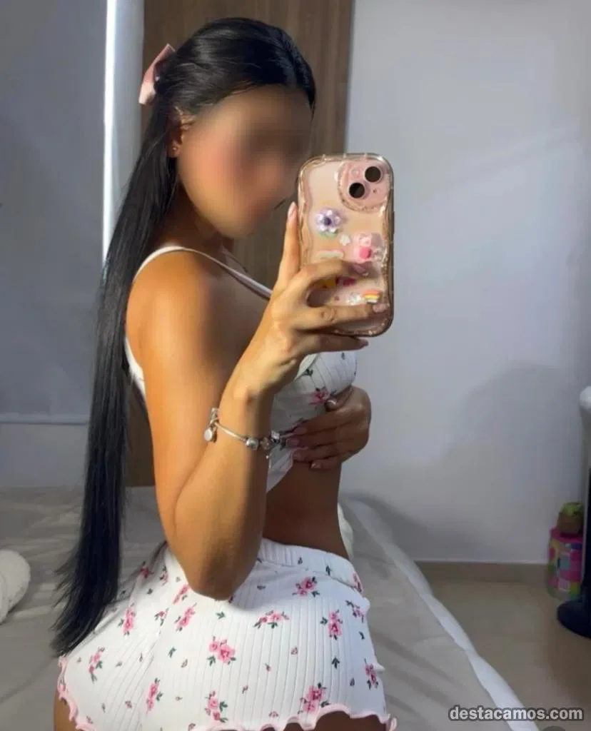Escort latina delgada en Lugo