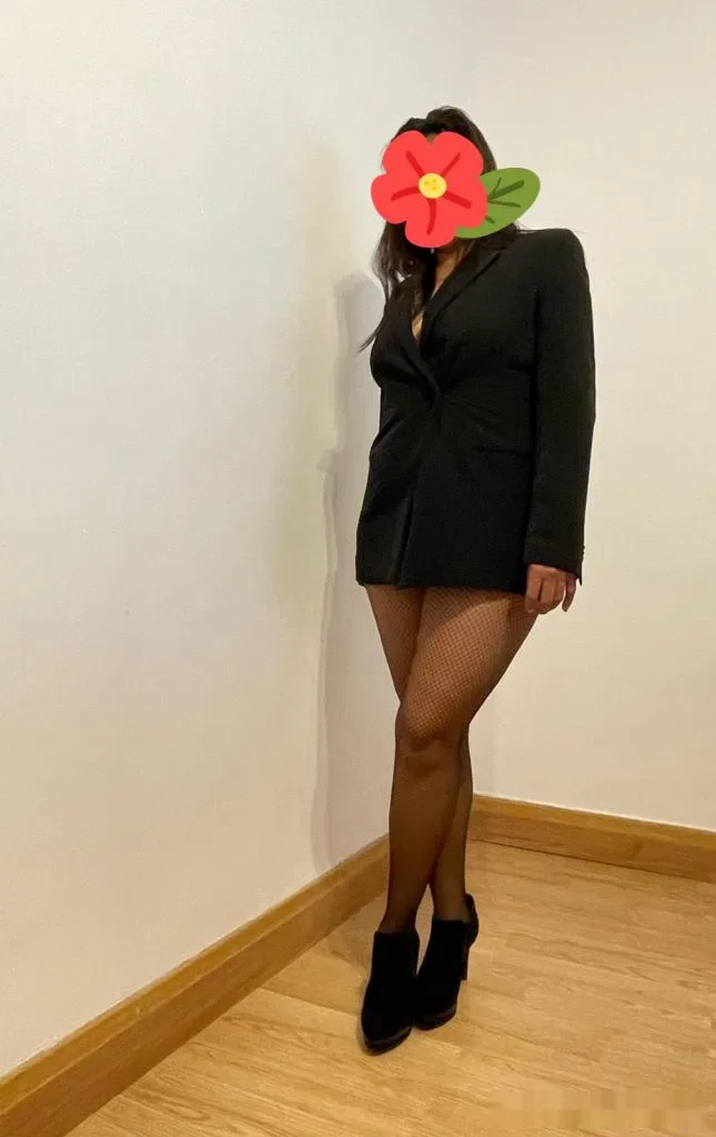 Escort latina curvy en León