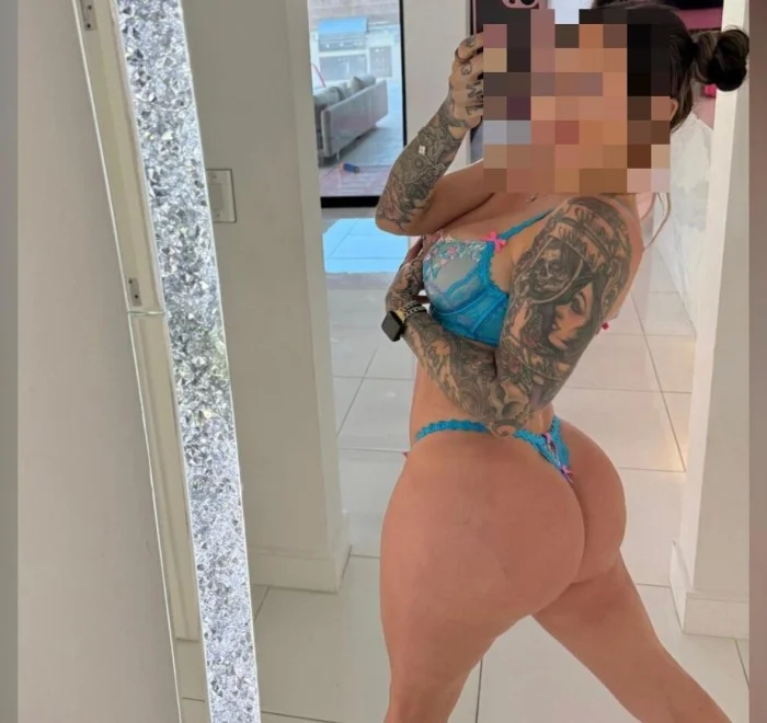 Escort latina curvy en Madrid