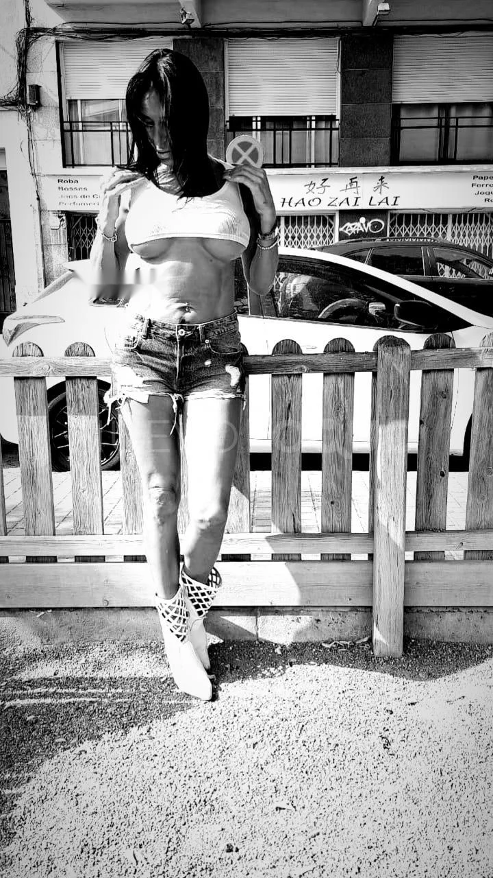 Escort latina fitness en Cádiz