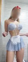 Escort blanca delgada en Sevilla