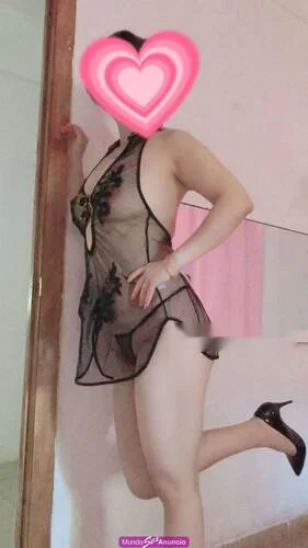 Escort asiática curvy en Madrid