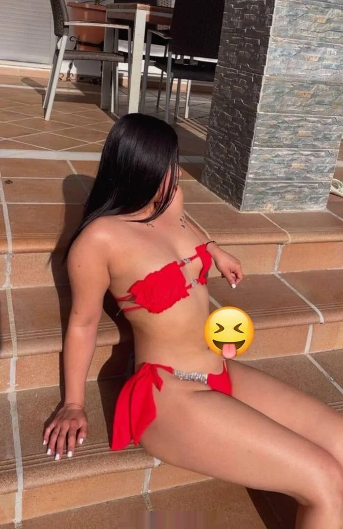 Escort latina curvy en Marbella