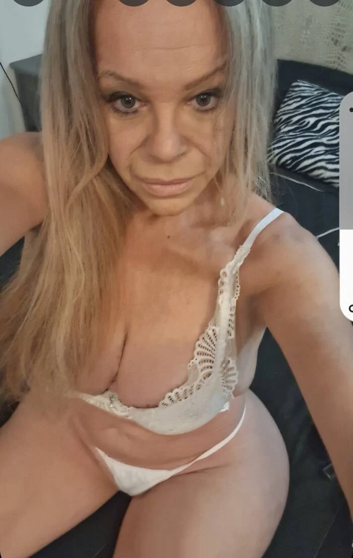 Escort blanca curvy en Tortosa