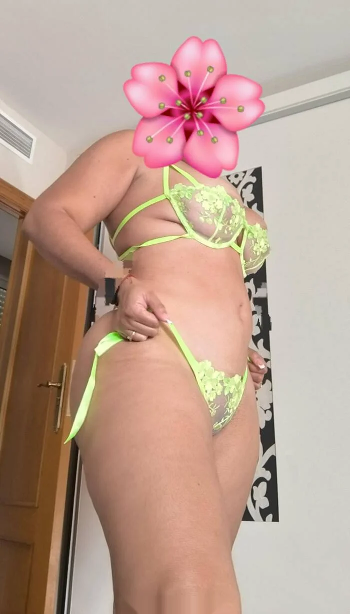 Escort latina curvy en Alhama de Murcia