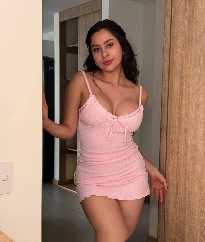 Escort latina curvy en Torrevieja