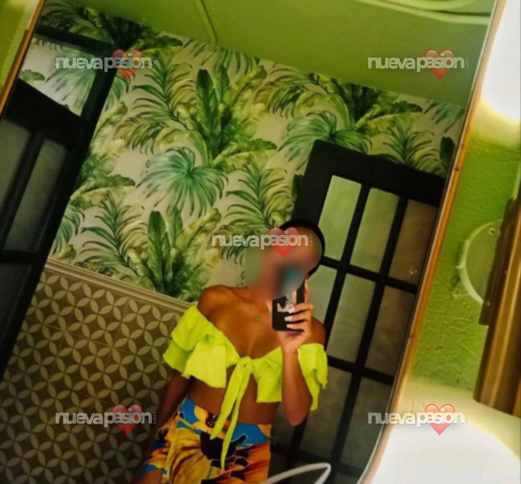 Escort latina curvy en Granada