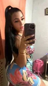 Escort latina curvy en Valencia