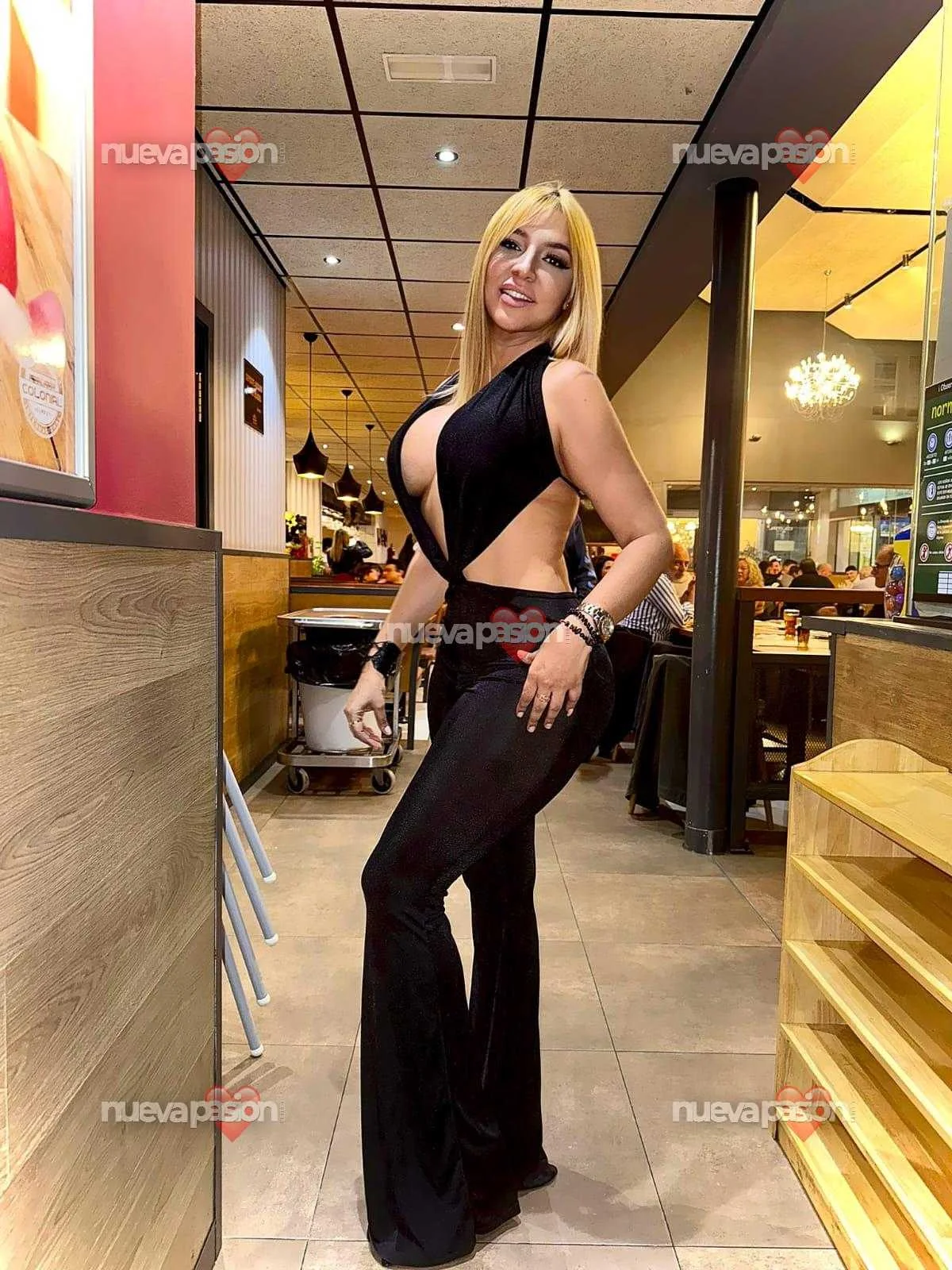 Escort latina curvy en Valencia