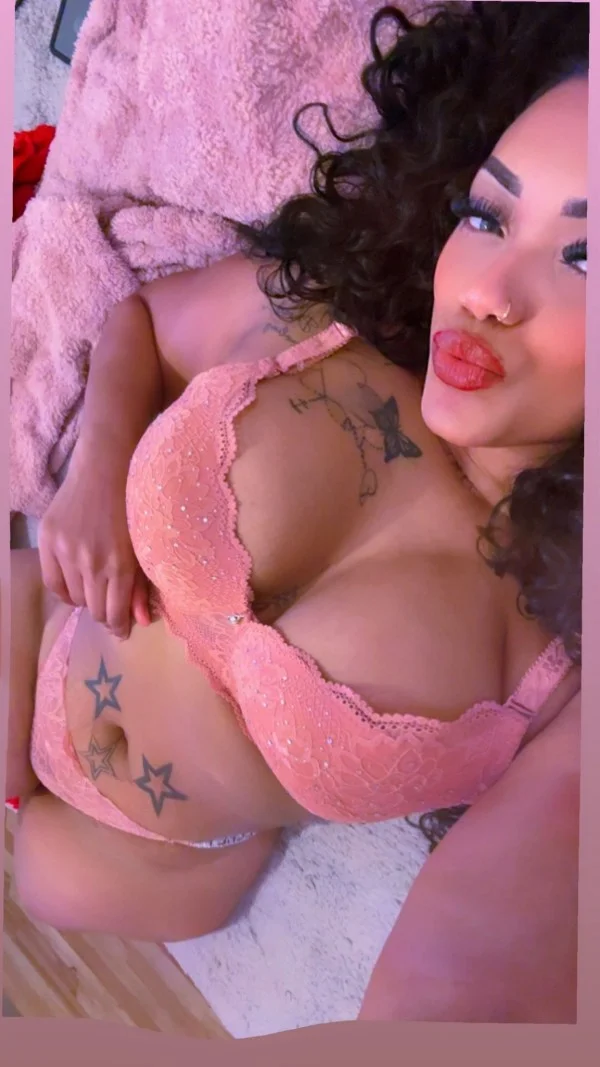 Escort latina curvy en Barcelona