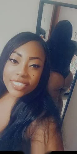 Escort mulata curvy en Santiago de Compostela