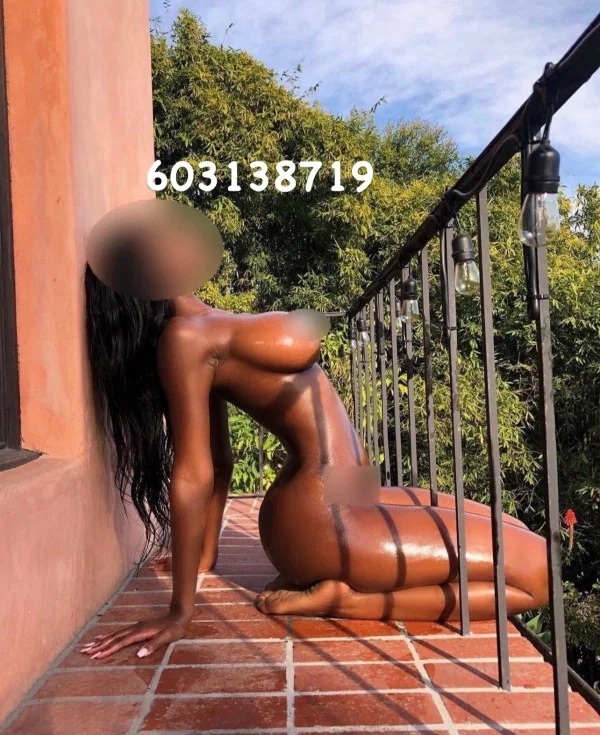 Escort mulata curvy en Madrid