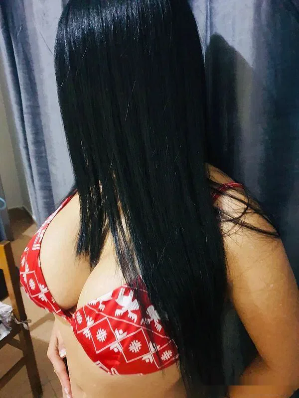Escort latina curvy en Málaga