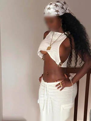 Escort latina curvy en Sabadell