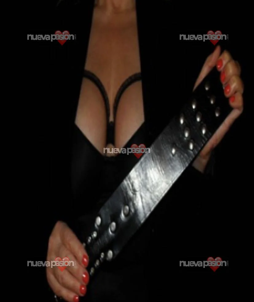 Escort latina curvy en Valencia