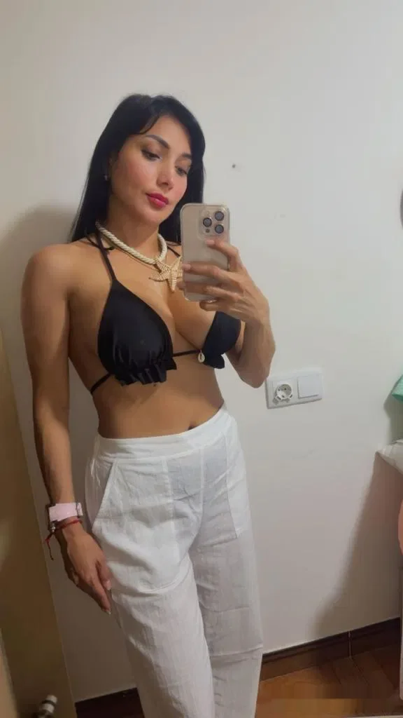 Escort latina fitness en Navarra