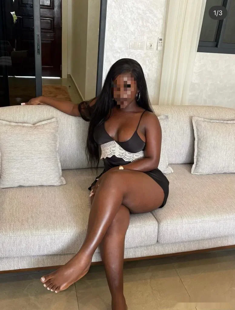 Escort mulata curvy en Murcia