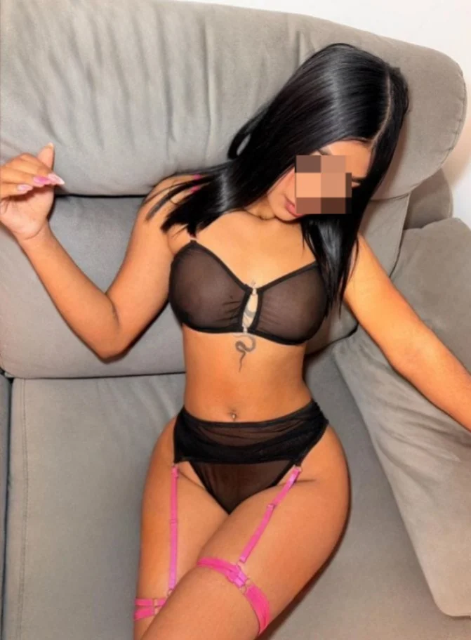 Escort latina curvy en Alcalá de Henares