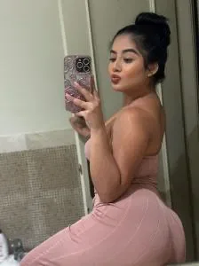 Escort latina curvy en Madrid