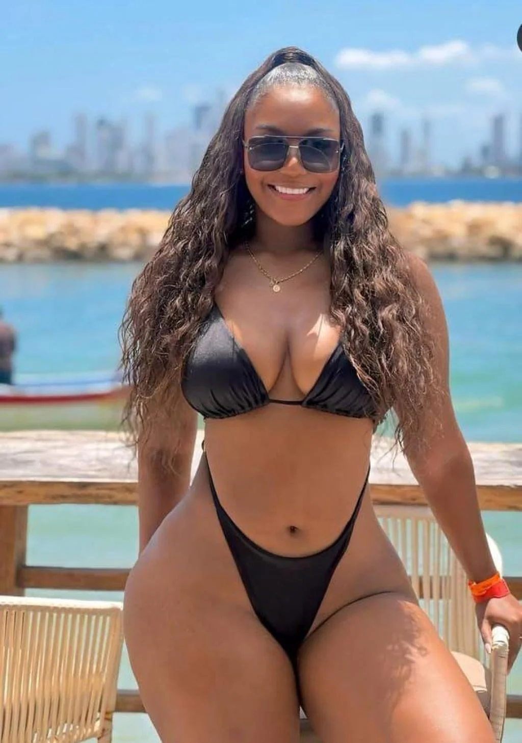 Escort mulata curvy en Zaragoza