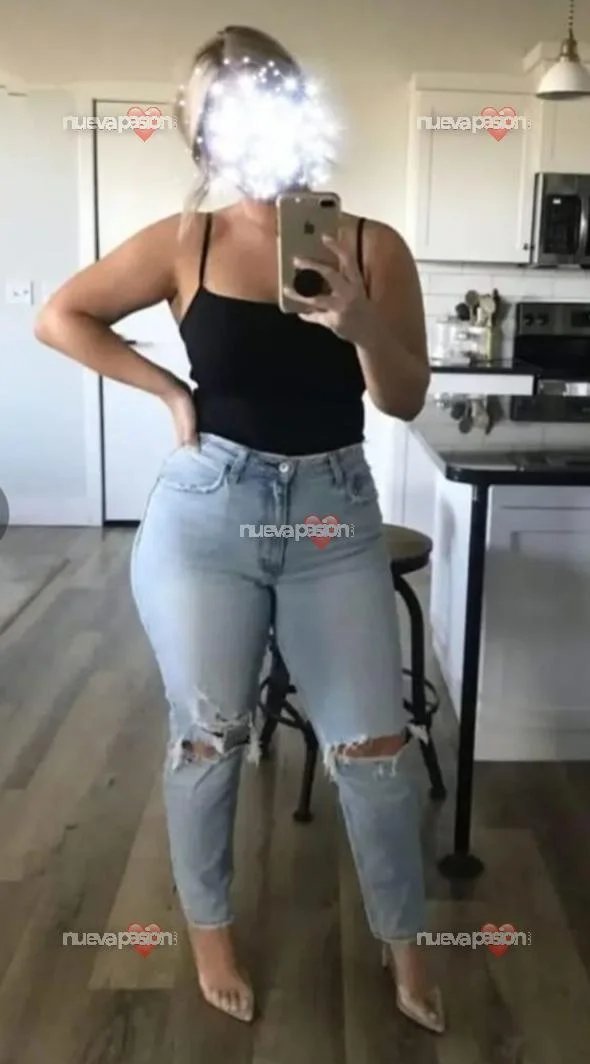 Escort latina curvy en Málaga