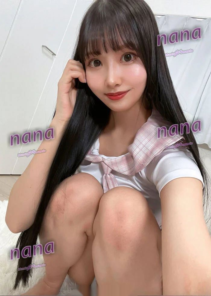 Escort asiática delgada en Barcelona
