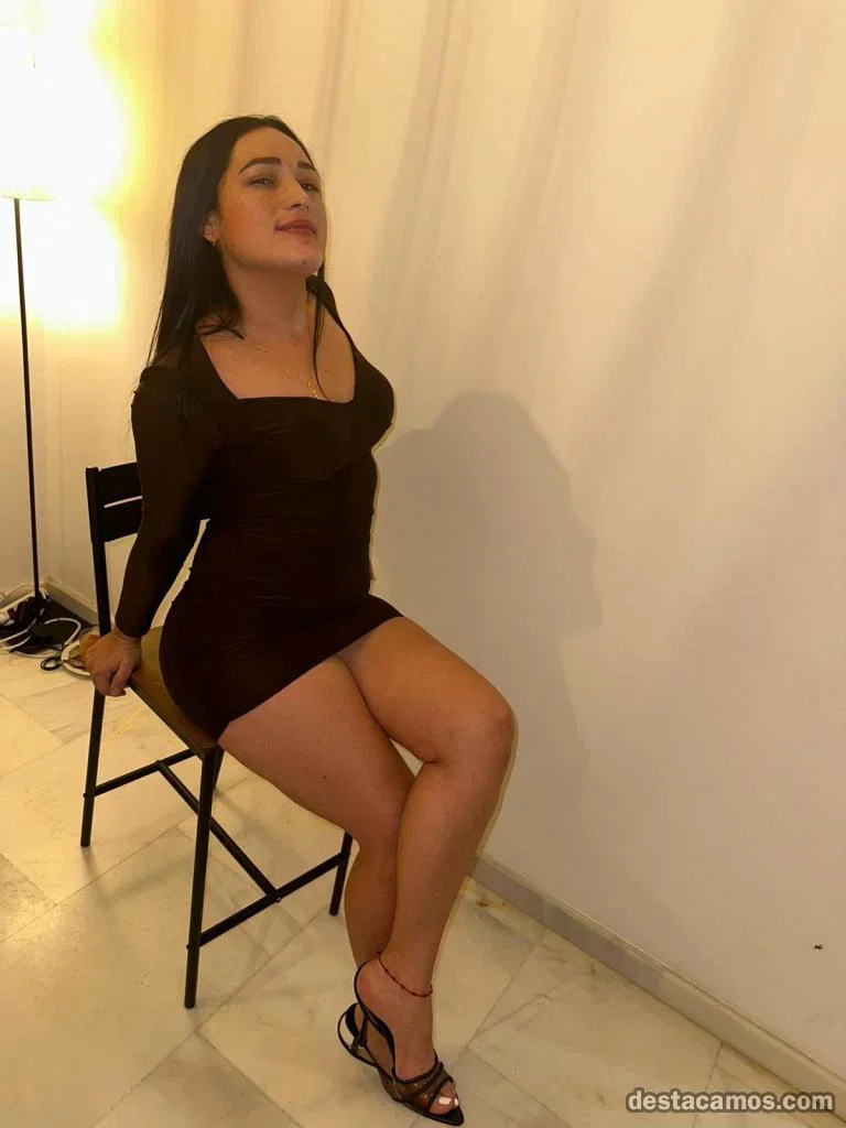 Escort latina curvy en Málaga