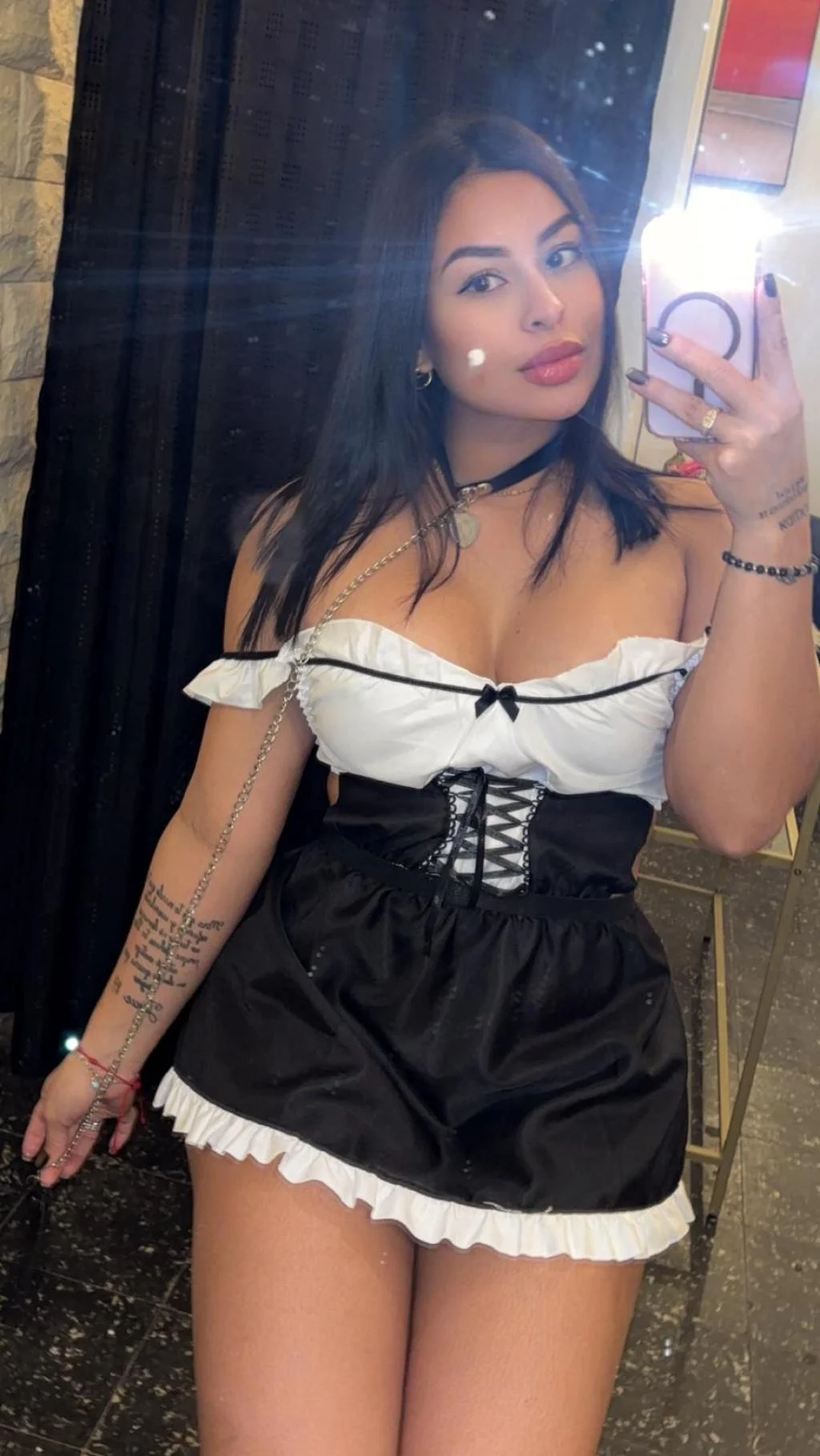 Escort latina curvy en Valencia