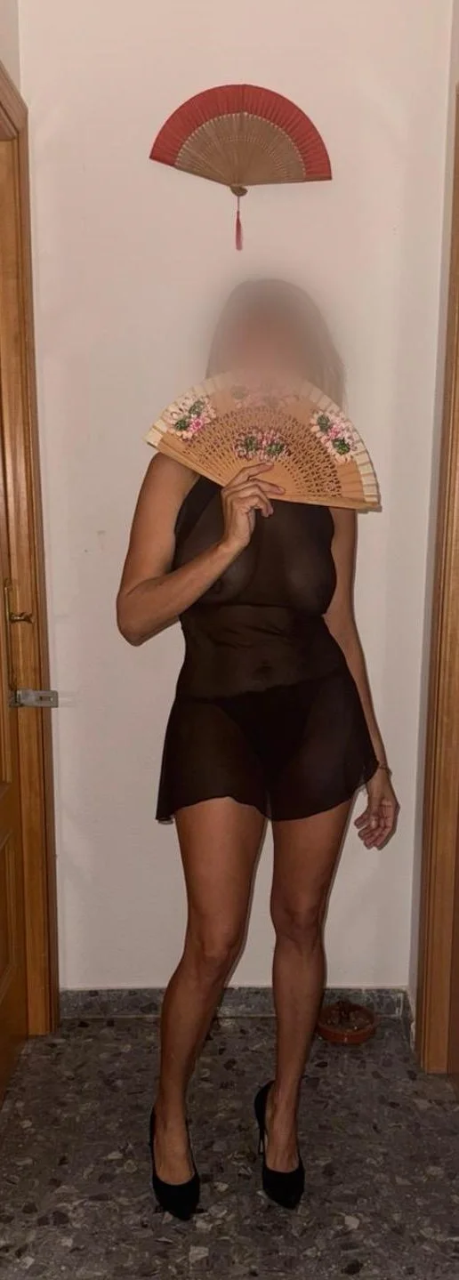 Escort latina curvy en Estepona