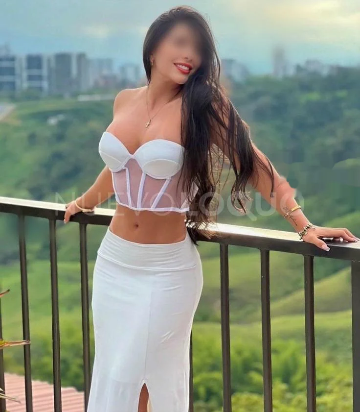 Escort latina curvy en Madrid