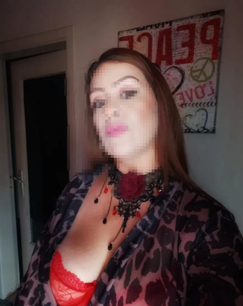 Escort latina curvy en Córdoba