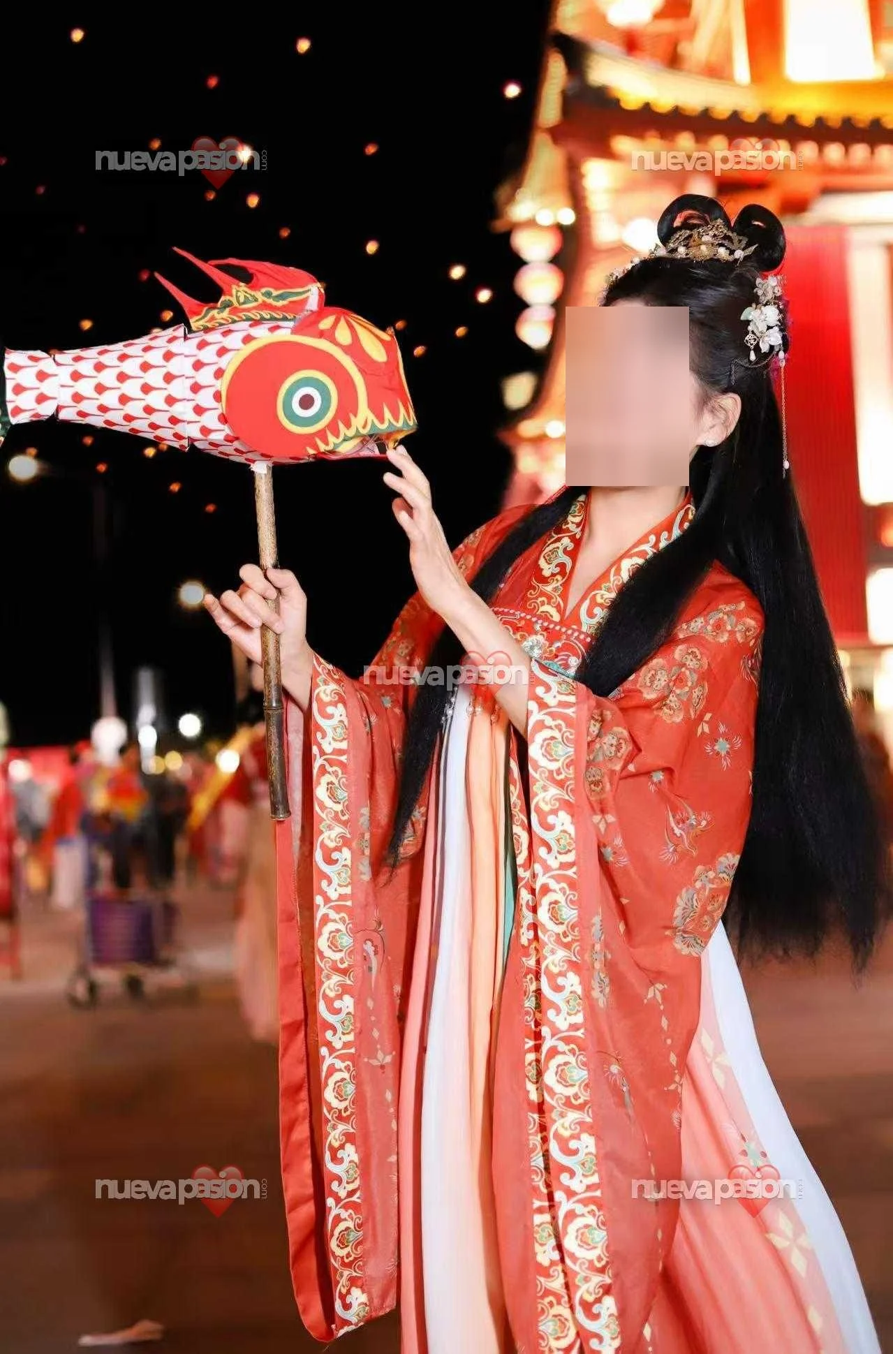 Escort asiática delgada en Madrid