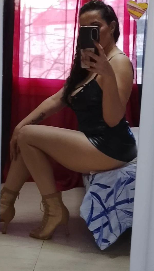 Escort latina curvy en Granollers