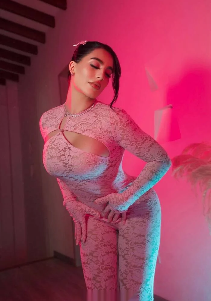 Escort latina curvy en Castellón de la Plana