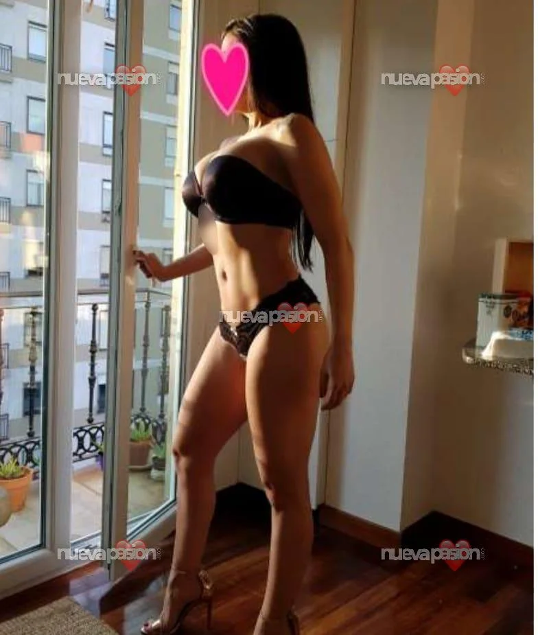 Escort latina curvy en Badajoz
