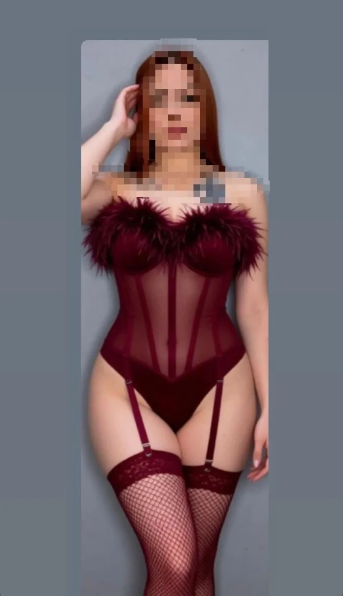 Escort latina curvy en Madrid