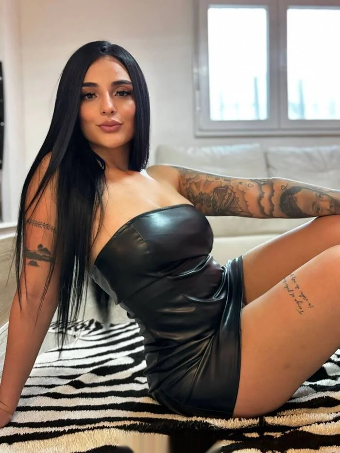 Escort latina curvy en Zaragoza