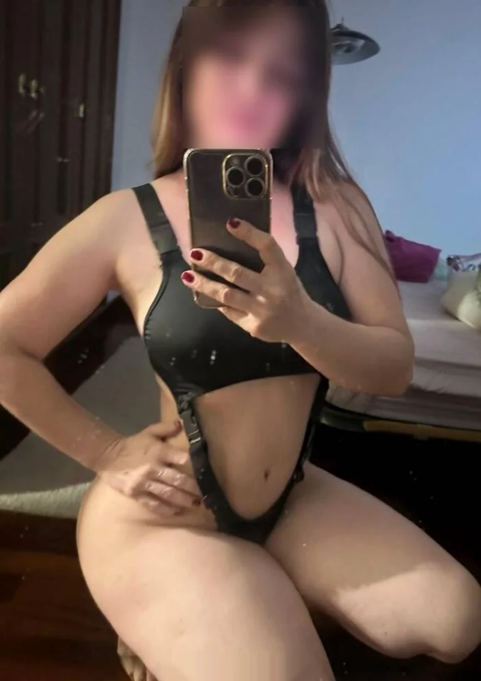Escort latina curvy en Alcalá de Henares
