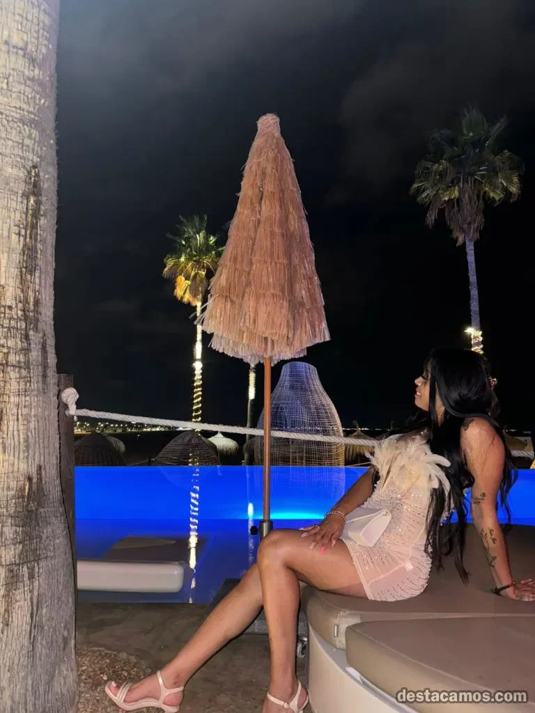 Escort latina curvy en Valencia