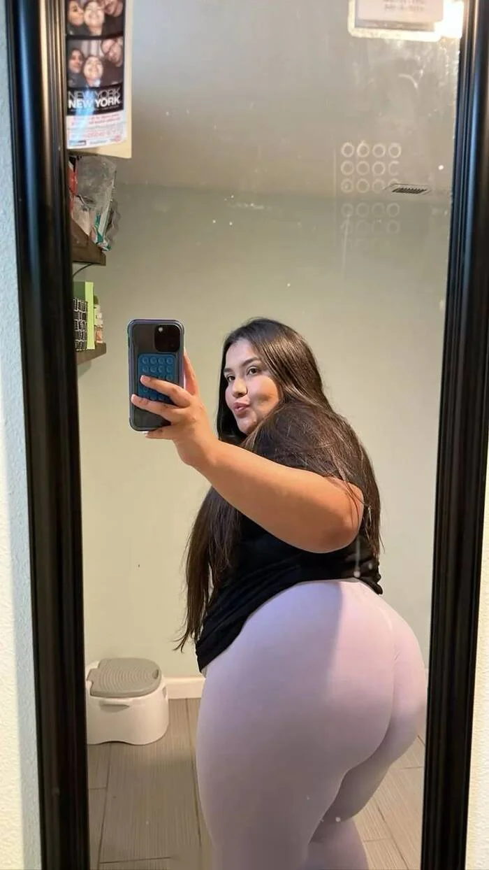 Escort latina curvy en Sevilla